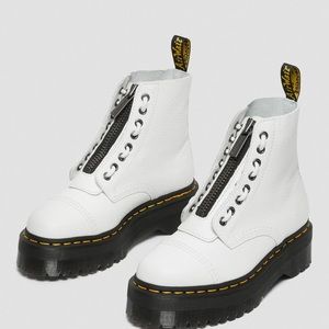 Dr.Martens Sinclair Platform Boots